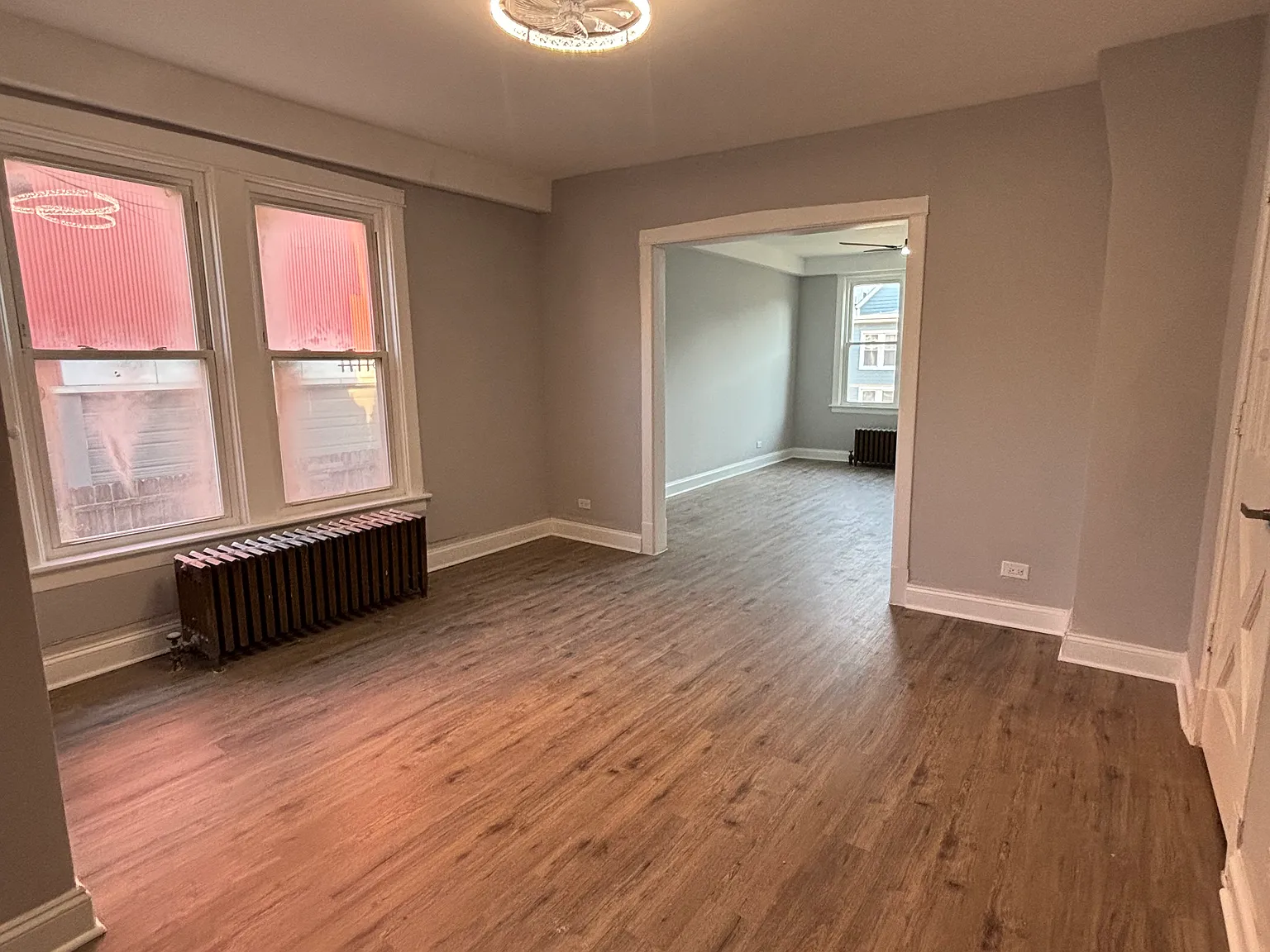 3 bed, 1000 sqft, $2,500 — Photo 4