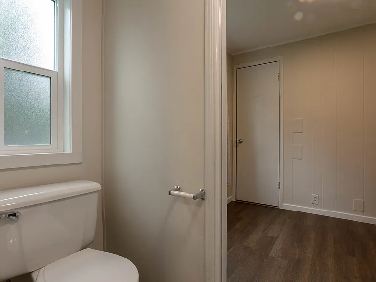 2907 N Howard St — Photo 14