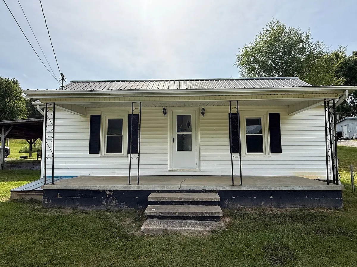 Building Photo - 715 Chuckey Pike