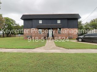 S Maple St Apartments, Sapulpa, OK 74066
