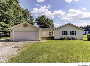 8404 Breezy Mdws, Riverton, IL 62561
