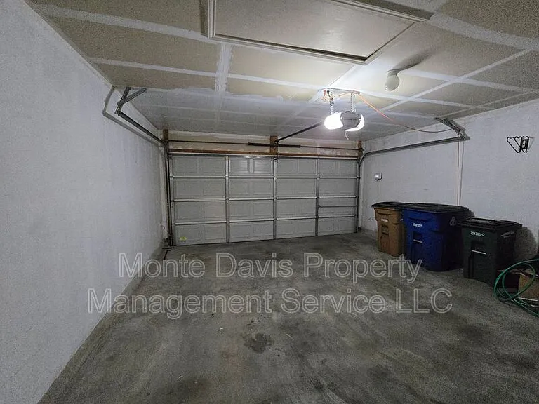14309 Ballycastle Trl — Photo 34