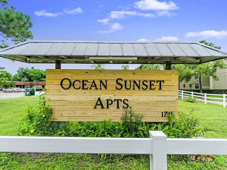 1719 Gulf Rd #3 — Photo 18