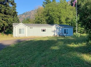 120 SE Jackson Roberts Rd, Cascade Locks, OR 97014