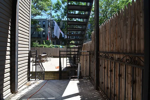 Rented by Hagstrom Management Inc | media 36