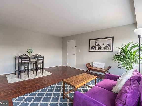 5th image of 3310 S 28th St APT 401