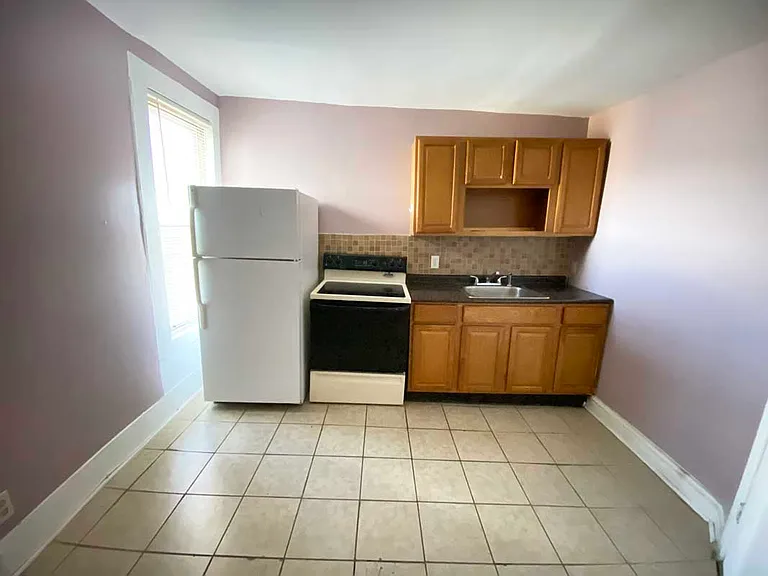 1833 W Rockland St #2 — Photo 12