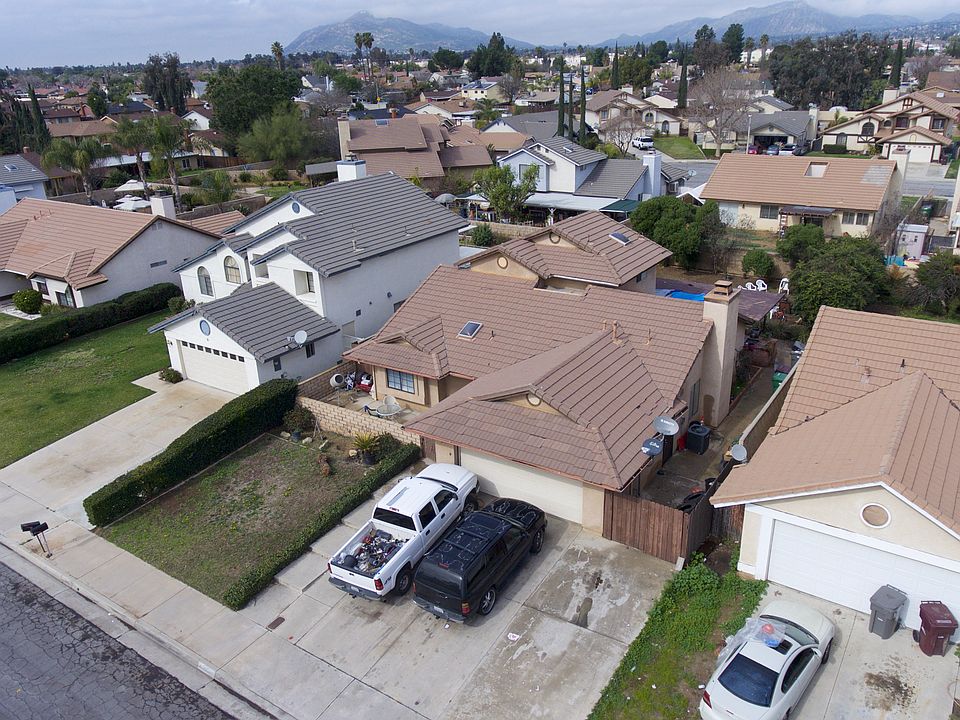 1st image of 25168 Billie Dr
