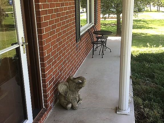 5th image of 6045 NE Berwick Dr