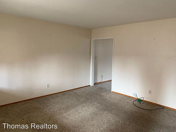 3rd image of 4038 Illinois St