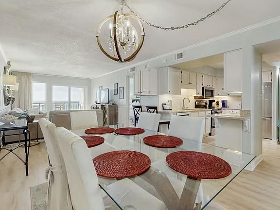 3rd image of 676 Santa Rosa Blvd Unit 6E