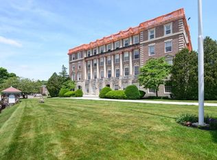 16 Balmoral St UNIT 214, Andover, MA 01810