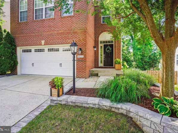 8011 Annette Dr, Lorton, VA 22079