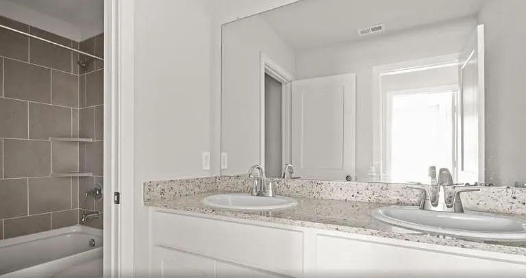 3915 Flora Field Dr — Photo 5