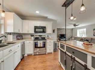 514 W McKinney St, Pilot Point, TX 76258