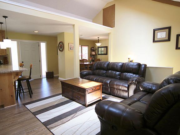 3rd image of 5705 Lodgepole Road