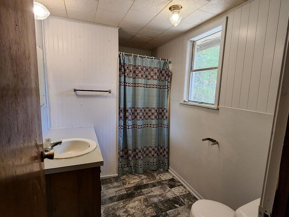 2nd image of 322 W Houston St #1