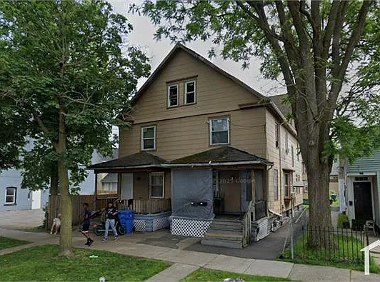 279 Adams St #C — Photo 1