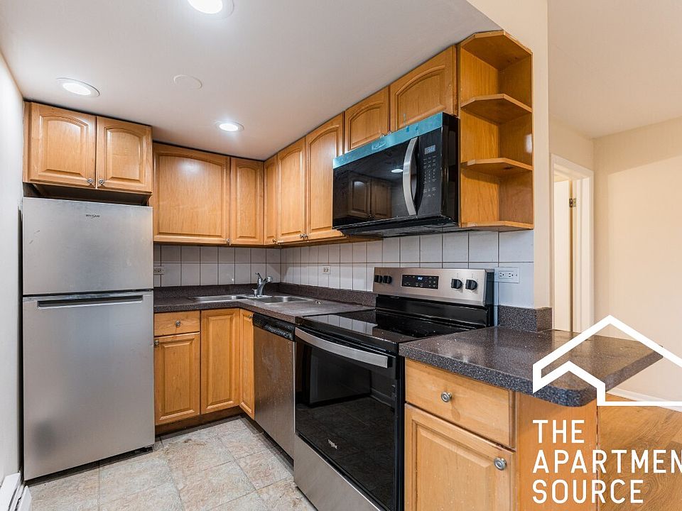 1st image of 6151 W Thorndale Ave #2B