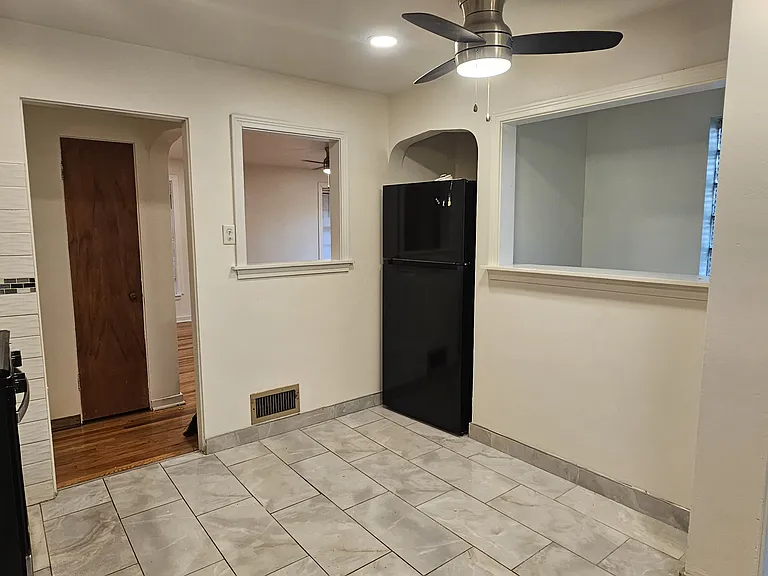 3601 Fillmore St — Photo 5