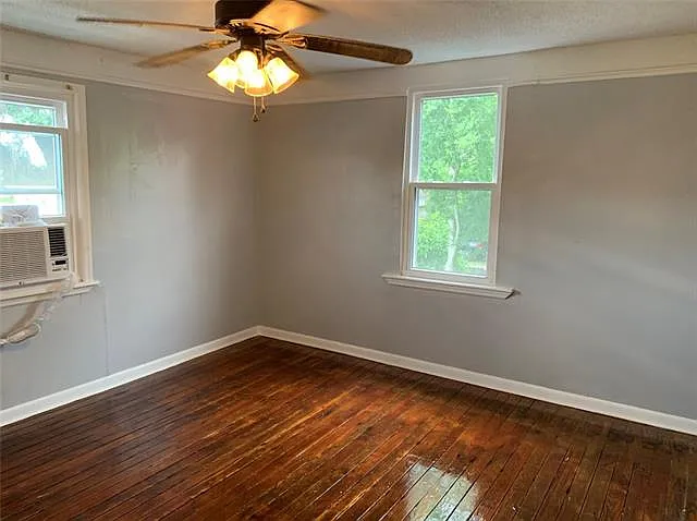 8943 Jeannette St — Photo 22