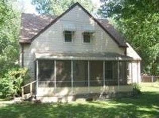 26010 Airline St, Taylor, MI 48180