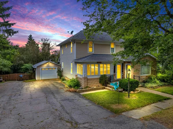 32 S High St, Carsonville, MI 48419