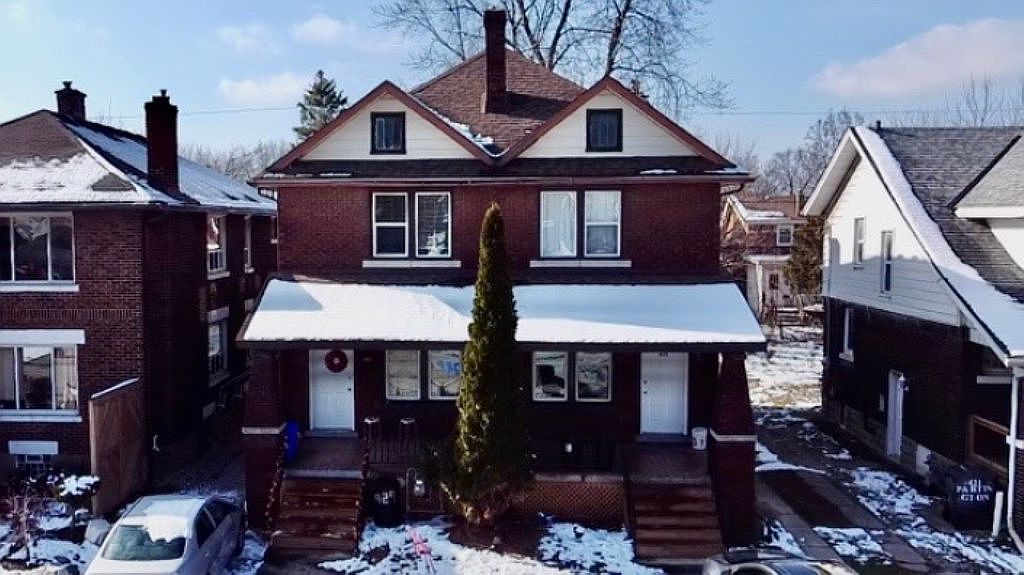425 Partington Ave, Windsor, ON N9B 2N4 Zillow