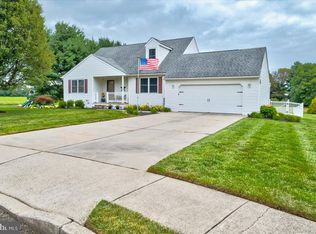 11 Matthews Ln, Pennsville, NJ 08070