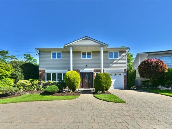 2783 Rita Court, Bellmore, NY 11710