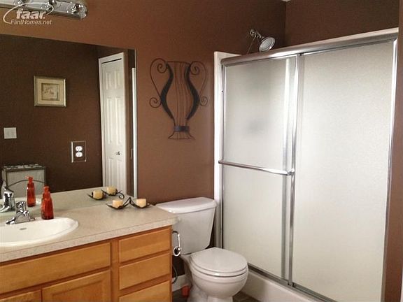 2nd image of 10070 N Hunt Ct