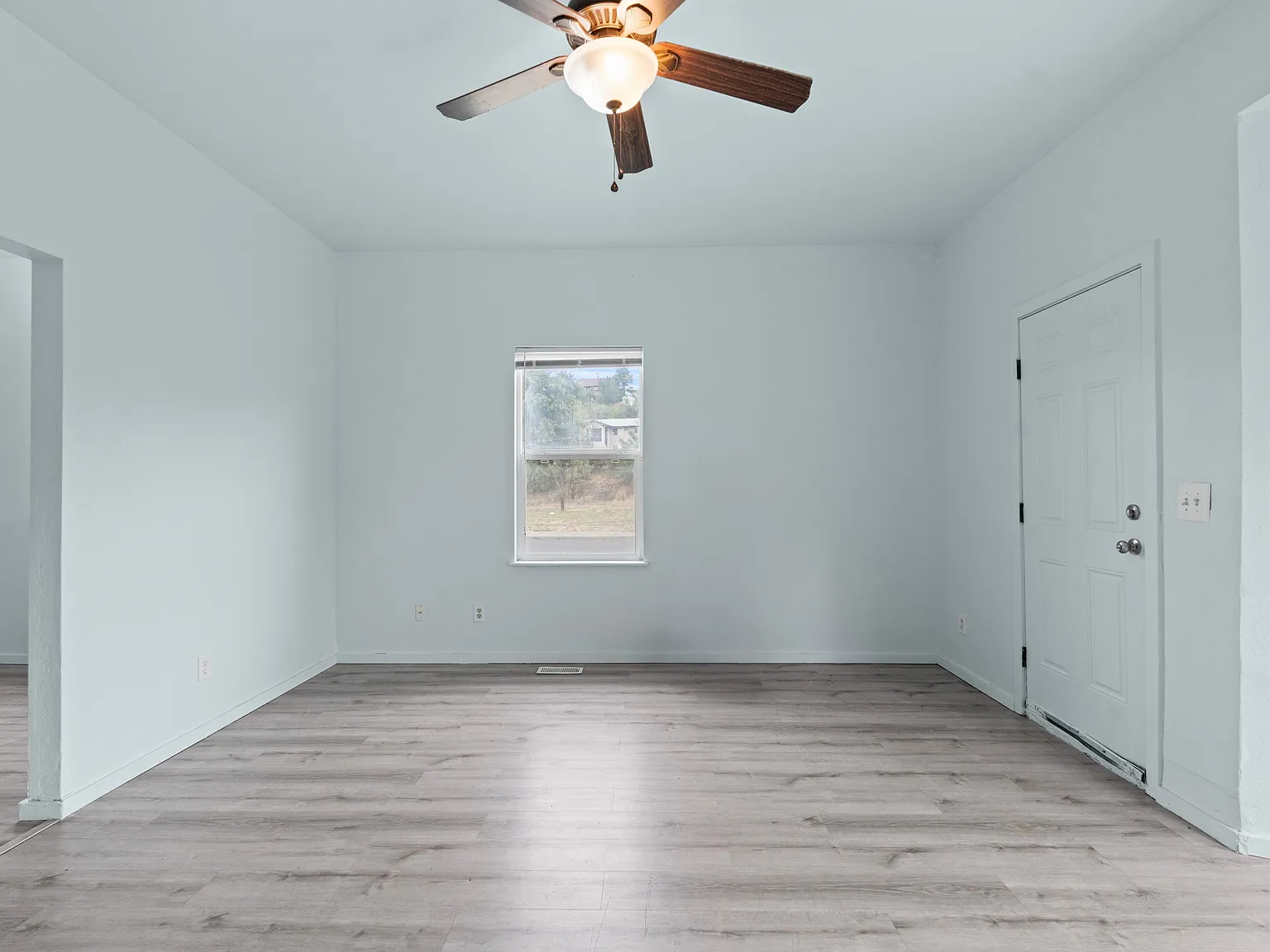 2 bed, 1530 sqft, $1,800 — Photo 2