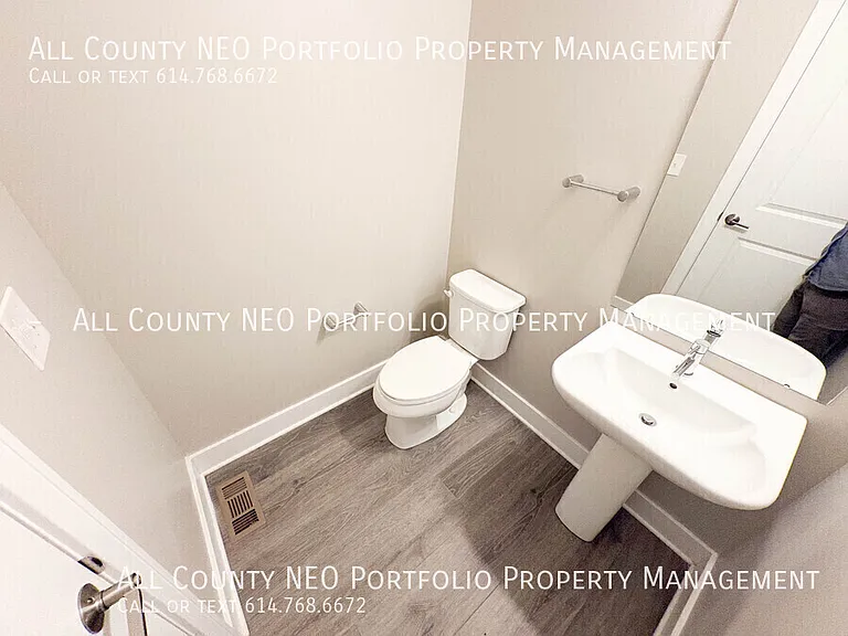 1383 N Grant Ave — Photo 13