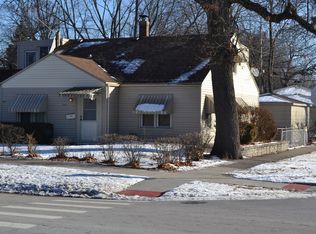 9359 S 52nd Ave, Oak Lawn, IL 60453