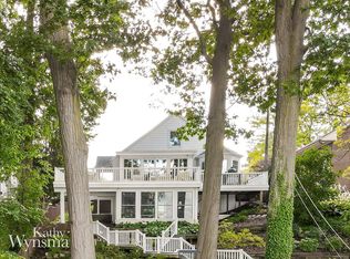 2607 Frederick Dr SE, East Grand Rapids, MI 49506