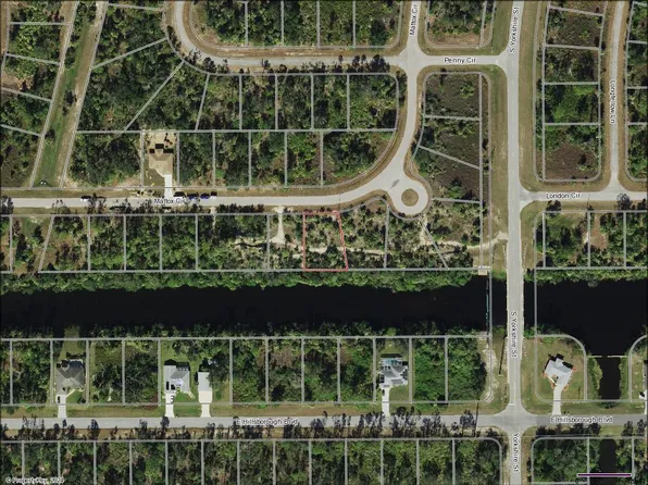 Und Mattox Circle, North Port, FL 34288