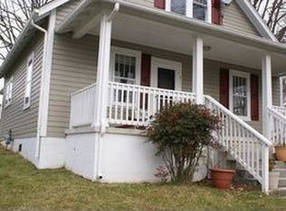 950 Harless St, Christiansburg, VA 24073