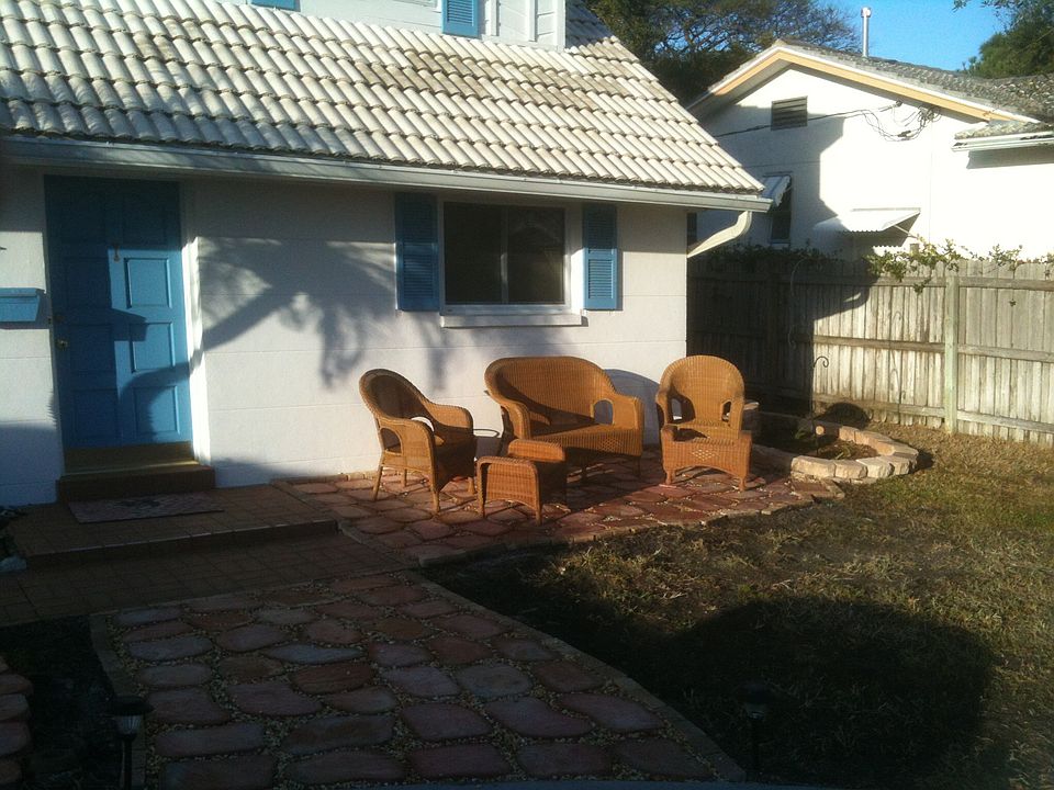 1st image of 2069 Dolphin Blvd S
