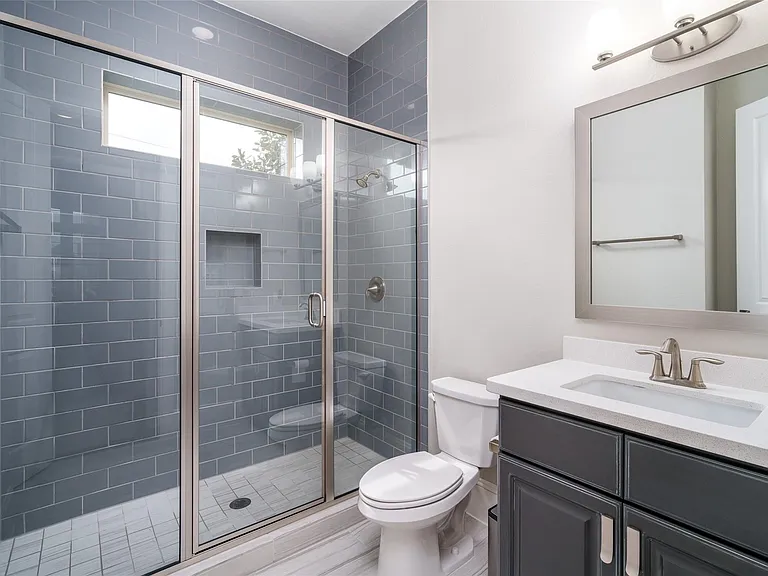 1303 Edwinstowe Trl — Photo 22