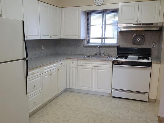4th image of 146-17 27th Ave