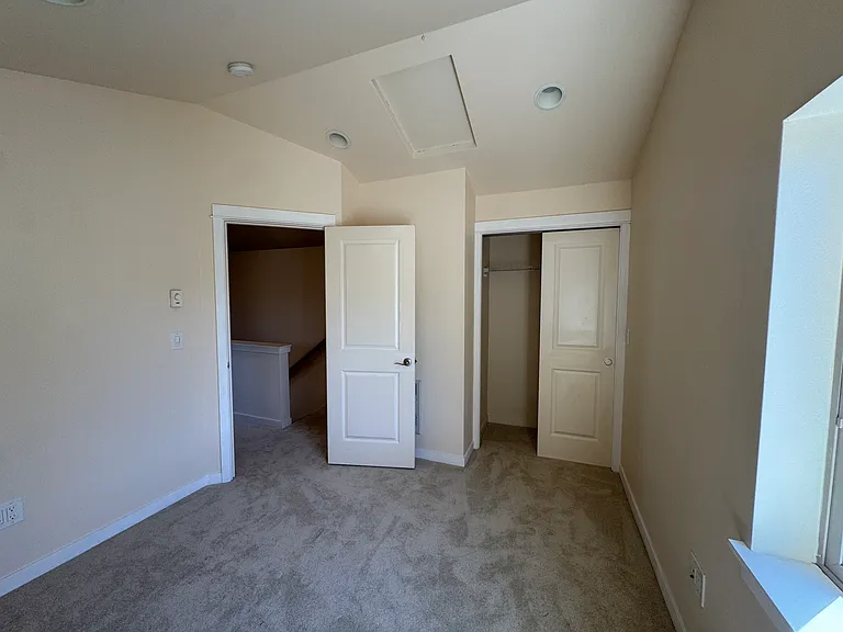 Floor 3, first bedroom