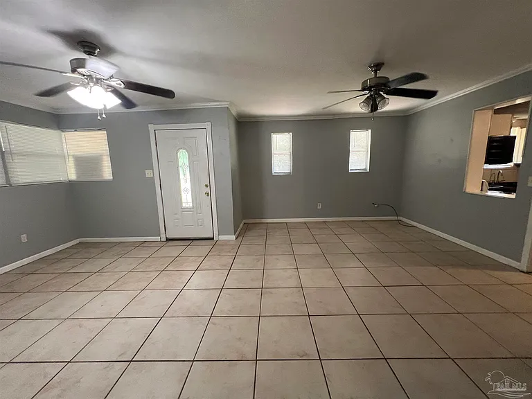 203 Edison Dr — Photo 25