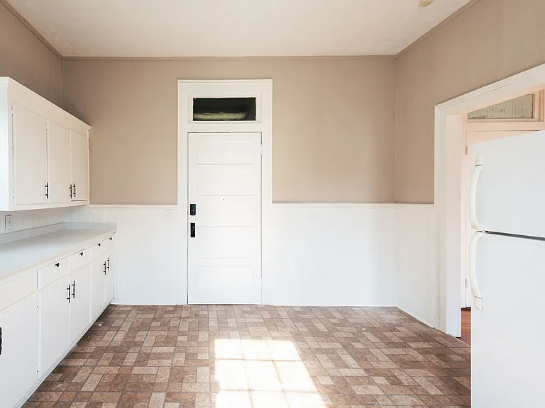 457 Forsyth St — Photo 13