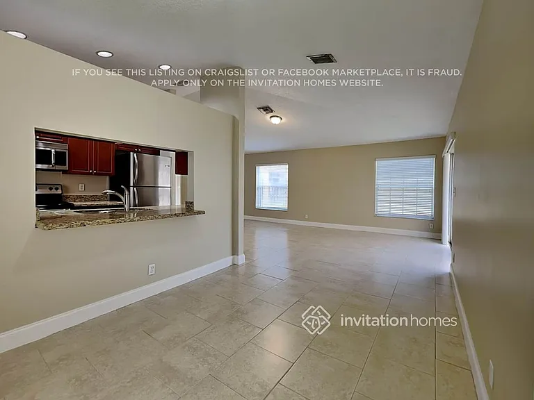 12190 Brisbane Ln — Photo 6