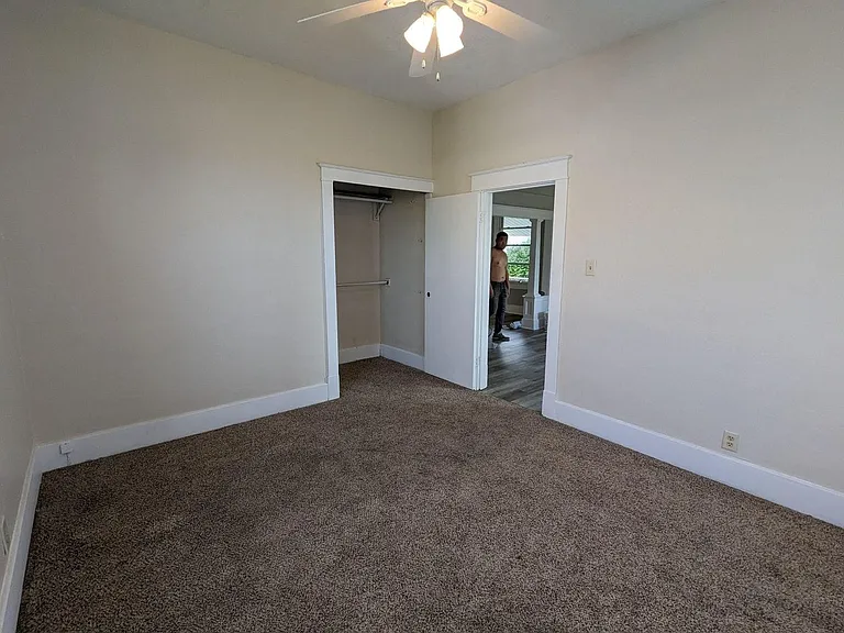 619 E Wheeler St — Photo 4
