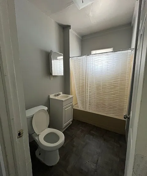 1284 Clifford Ave — Photo 7