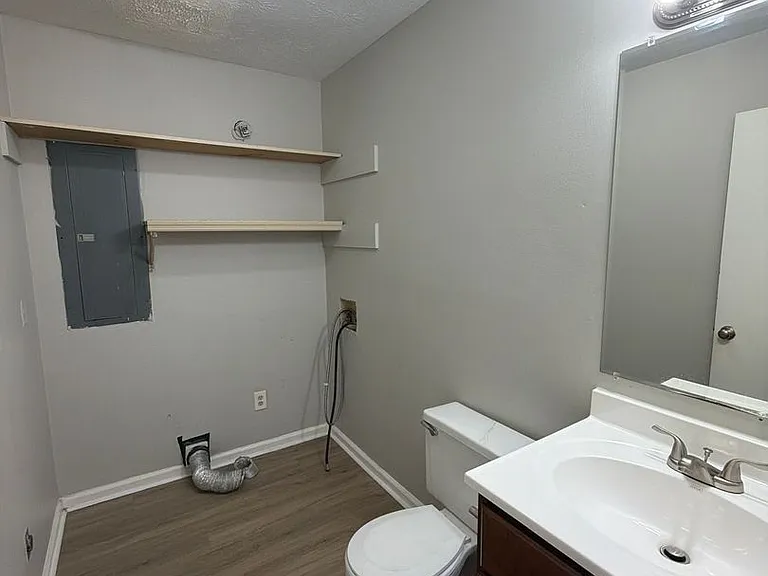 5914 Aftonshire Dr — Photo 4