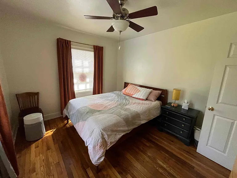 810 W Markham Ave — Photo 7