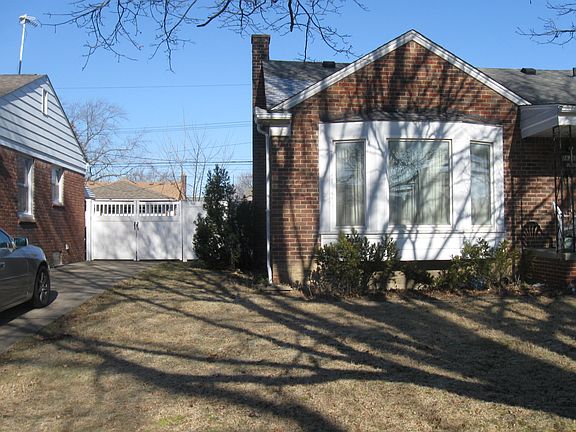 2nd image of 1632 Myron Ave