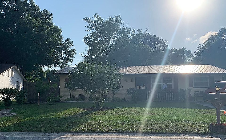 1st image of 3958 Berkshire Dr